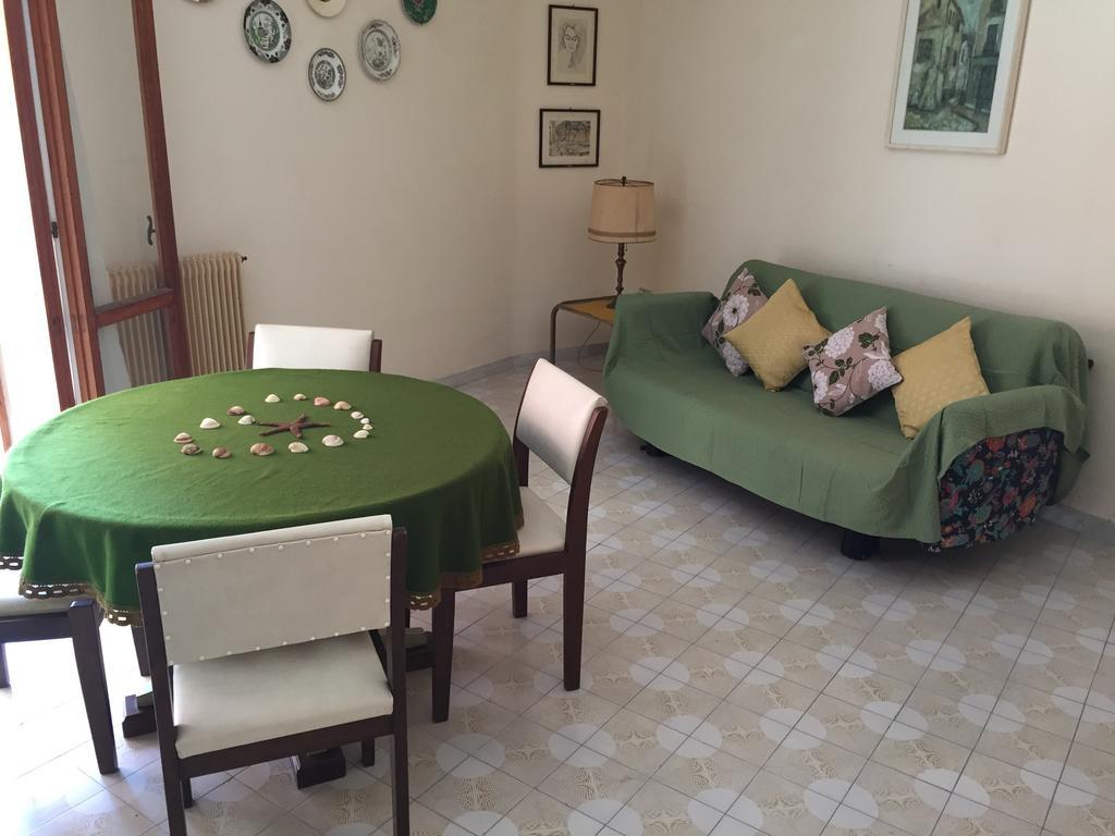 Degio Holiday Home Галиполи Стая снимка